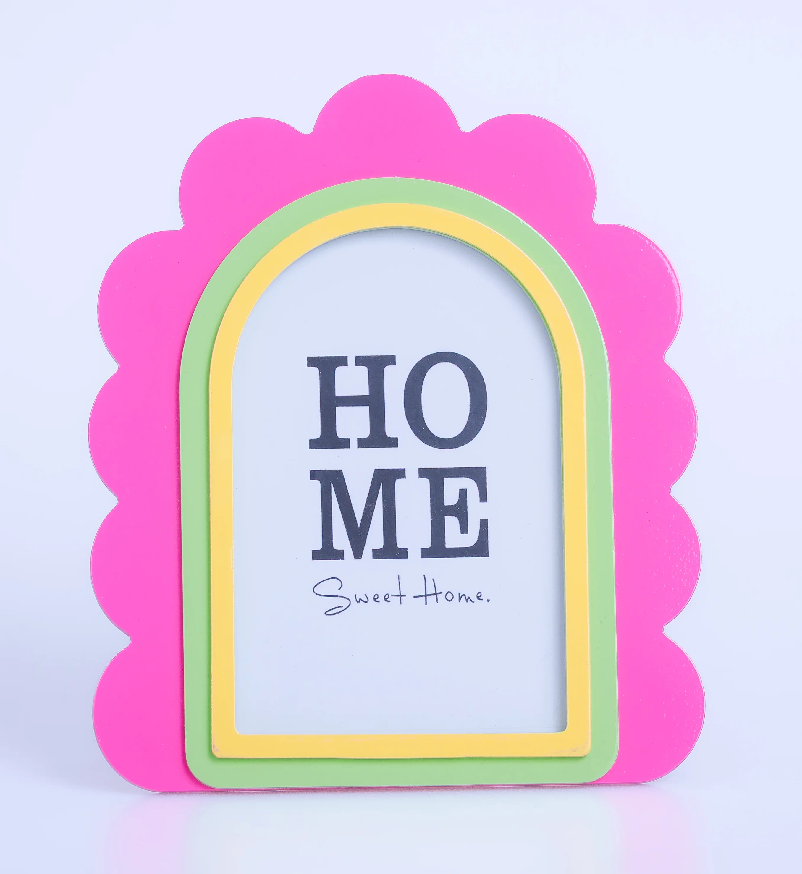 Wooden Scalloped Picture Frame