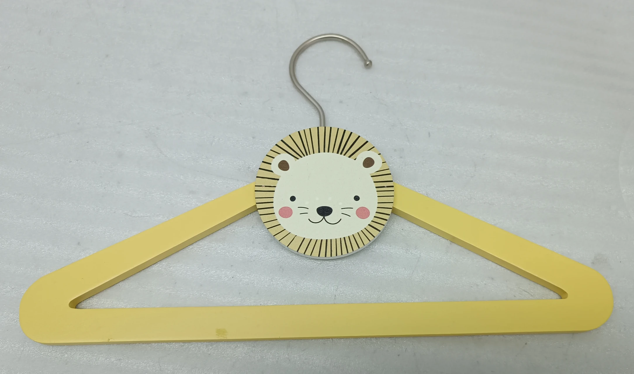Cartoon Lion Face Plastic Clothes Hanger