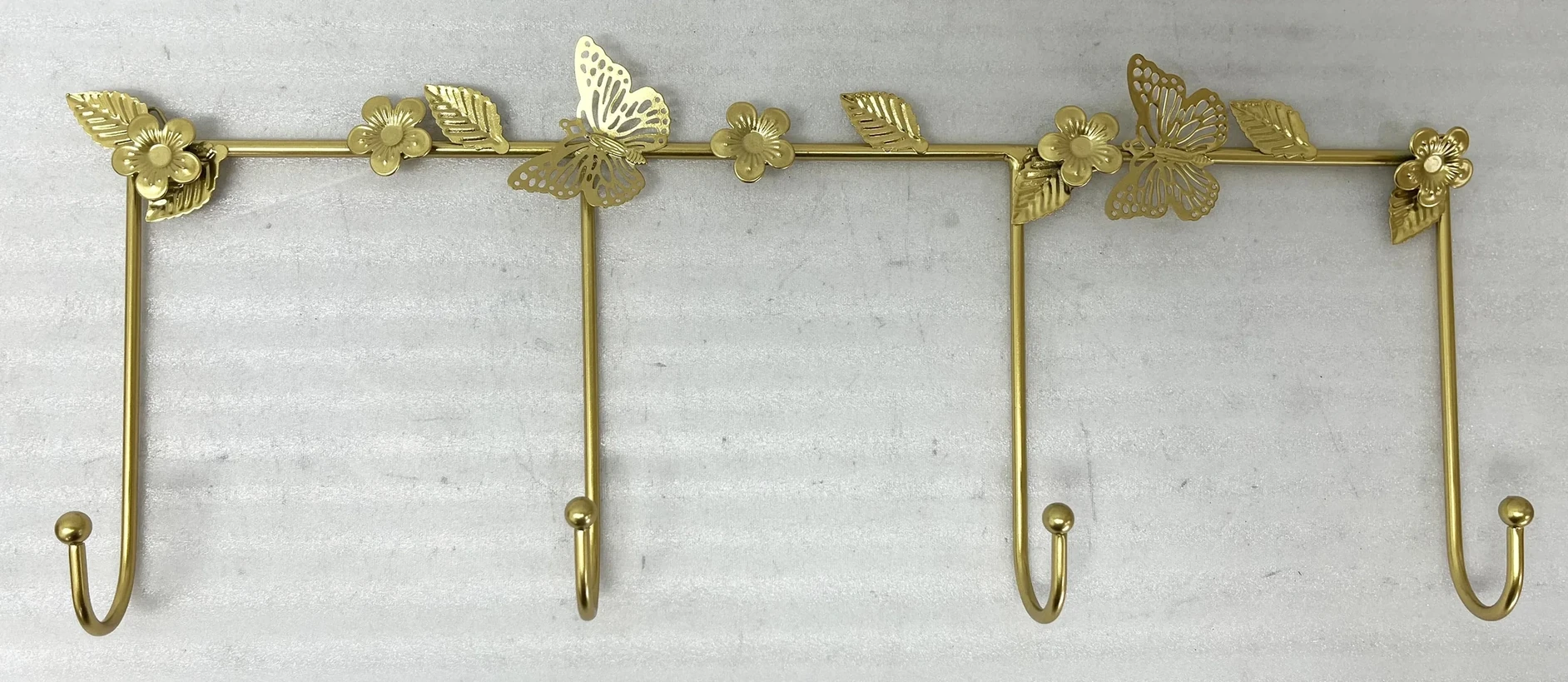 4 Hook Wall Rack with Butterfly and Flower Decoration
